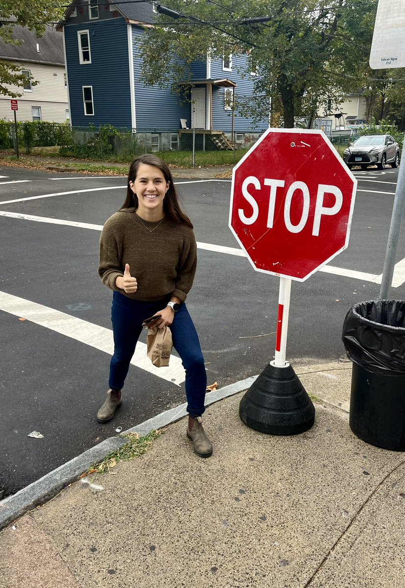 Caroline Tanbee Smith (@carolinetanbee) on Twitter photo Ward 9’s small yet important fix of the day (building off Council Member <a href="/nickroberts317/">Indianapolis Councilor Nick Roberts</a>) is this new stop sign at Castle and Main!
Thank you to residents, Sgt. Alvarado, and <a href="/NewHavenDOT/">New Haven TT&P Dept.</a> for the speedy response in making this intersection safer for neighbors 🛑 Ward 9’s small yet important fix of the day (building off Council Member <a href="/nickroberts317/">Indianapolis Councilor Nick Roberts</a>) is this new stop sign at Castle and Main!
Thank you to residents, Sgt. Alvarado, and <a href="/NewHavenDOT/">New Haven TT&P Dept.</a> for the speedy response in making this intersection safer for neighbors 🛑