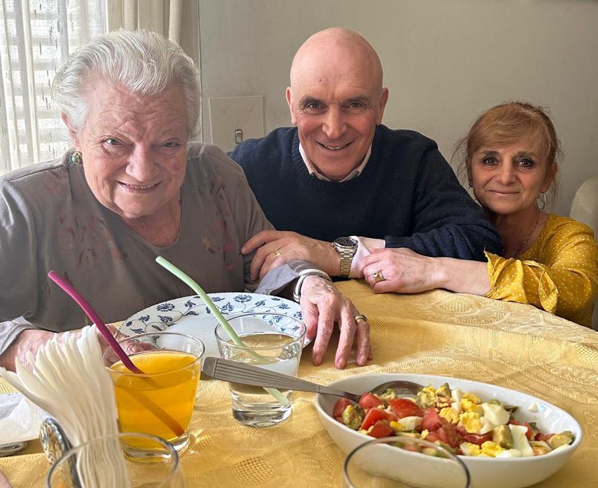 LA CARA DE GARCA Y SORETE SE TRANSMITE DE PADRES A HIJOS.