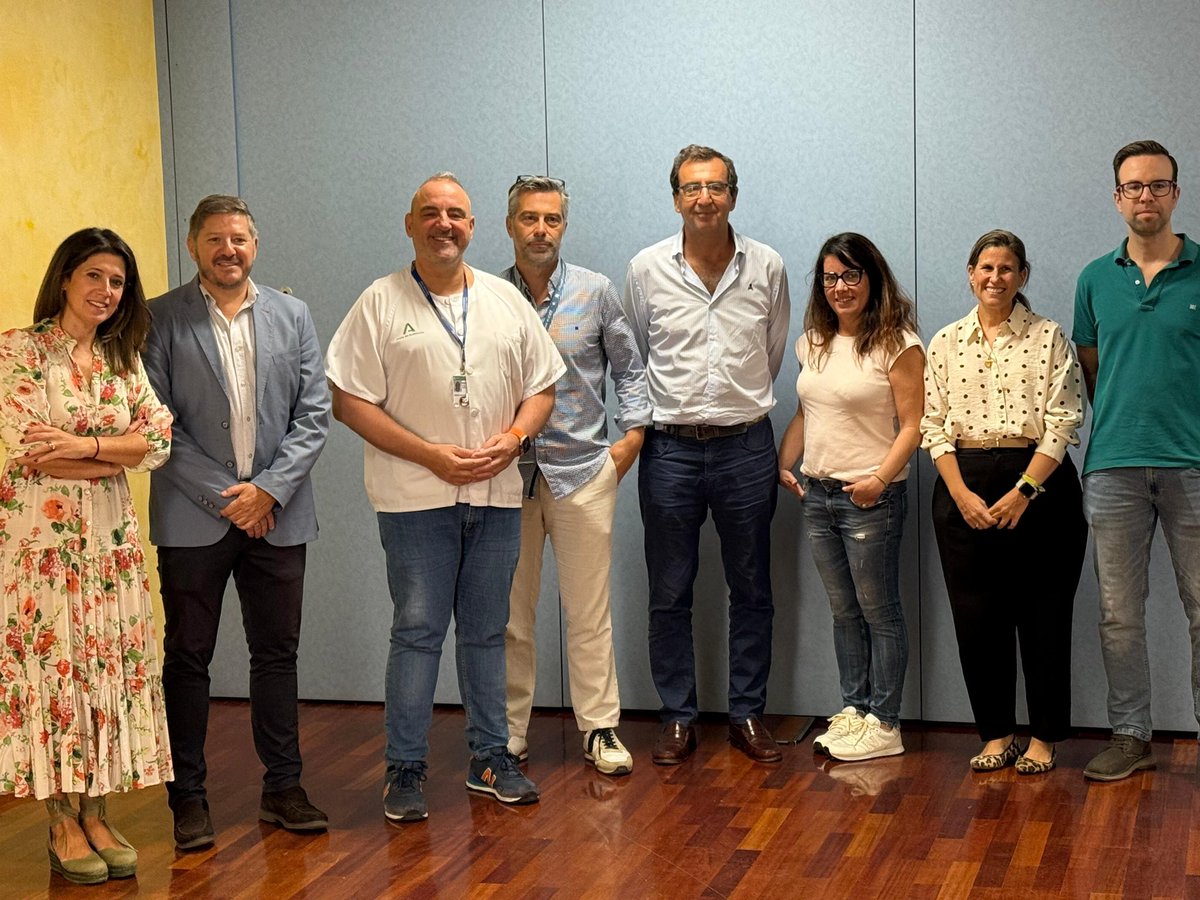 Hoy celebramos la primera reunión del grupo de Enfermedades Raras Andaluz en H. Antequera. Grupo de trabajo q nace en el seno de la SAFH con el propósito de estudiar y difundir conocimientos en EERR. Gracias a todos los miembros por su entusiasmo en este proyecto <a href="/safh_info/">SAFH</a>