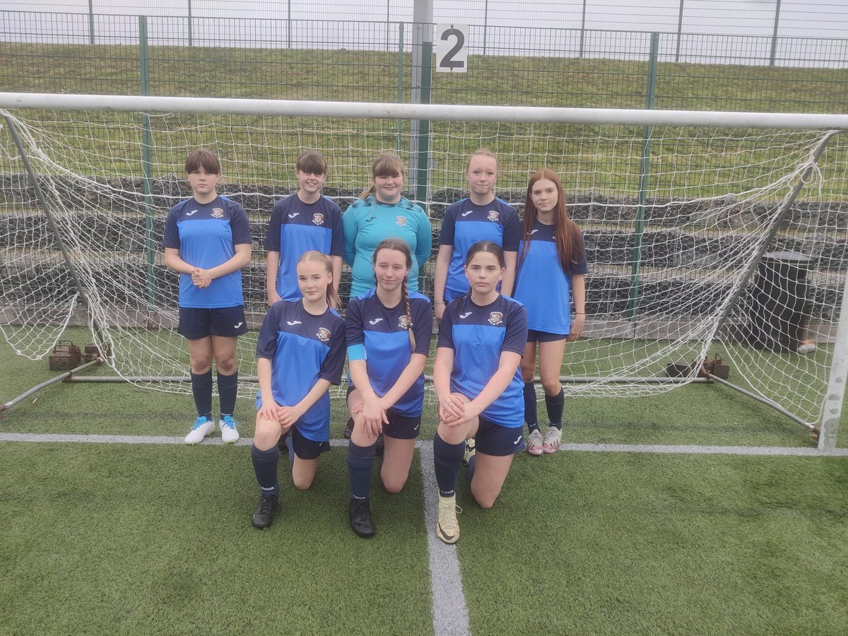 RothesayPE's tweet photo. ⚽️⚽️ SPAR Football ⚽️⚽️

Well done to our girls football team who were competing in the @argyllandbute SPAR football competition in Lochgilphead 🏆

The team did amazing and had some excellent results 👏🏻

A special mention to our S2s playing against S3/4 teams. 

Well done 👍🏻 https://t.co/J20u0ujF5Z
