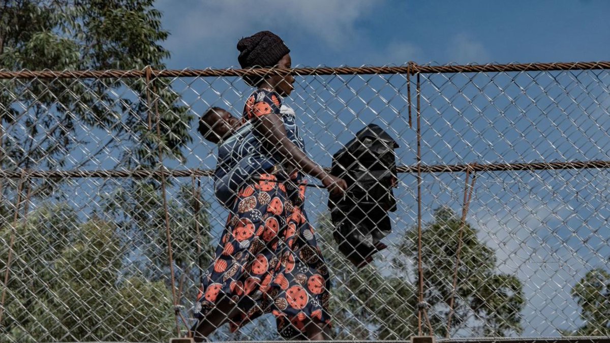 DP_World's tweet photo. Connecting communities transforms lives by breaking down barriers to opportunity. We are enhancing our partnership with @B2P as the Global Cable Provider, supplying materials for bridges in rural communities to improve access to essential services.
#MadePossible https://t.co/M1oYLXnqcw