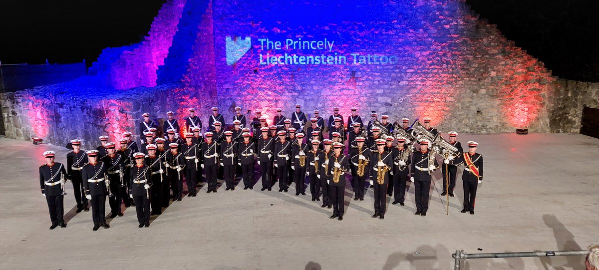 Geniet van de aftermovie van een geweldige week in Liechtenstien bij de Princely Liechtenstein Tattoo.
youtube.com/watch?v=xfvqL4…