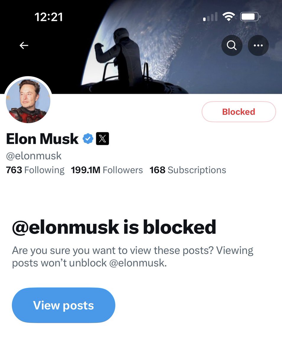 about8lana's tweet photo. One of the most dangerous and influential pro-russian figures in today’s world, who is also spreading misinformation.

#BlockElon #BlockElonMusk https://t.co/gEMSB0fdNs