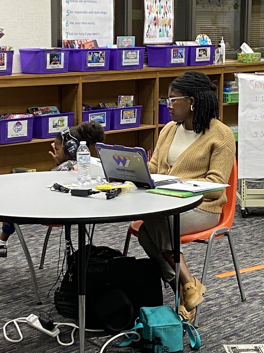 CyndyWebb00's tweet photo. Hearing screening day at NWE —shout out to the team from
MCHD for doing an amazing job as always!! @MrsWey10 @NorthWayneElem @DrLindaWatkins https://t.co/MQxEIr7l5D