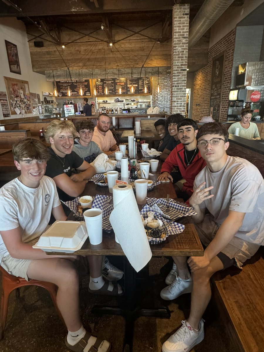 Thank you <a href="/palmershotchix/">Palmer’s Hot Chicken</a> for having some of the <a href="/WoodrowFootball/">Woodrow Wilson Football</a> QBs and some of the RBs out this week for dinner!  #Family #Brotherhood