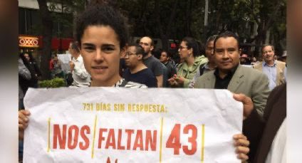ResistenciaCMx's tweet photo. Como ya tiene hueso, los 43 de #Ayotzinapa ya no le hacen falta https://t.co/681hH51SSY