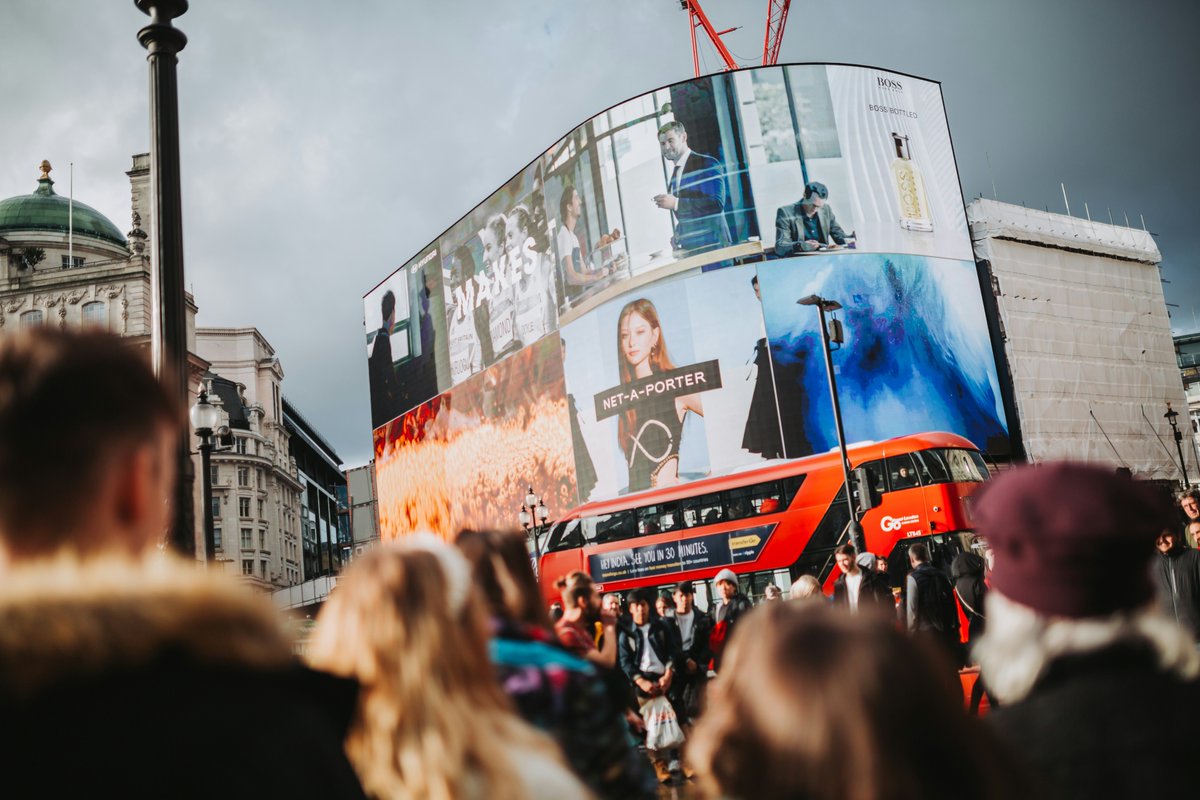 The Digital Revolution in Outdoor Advertising is Here! 
Want to learn more about the rise of DOOH in the UK and how your business can leverage it for real results? Check out our latest insights here: bit.ly/4gGnpC7
#OutdoorAdvertising #DOOH #DigitalOutOfHome