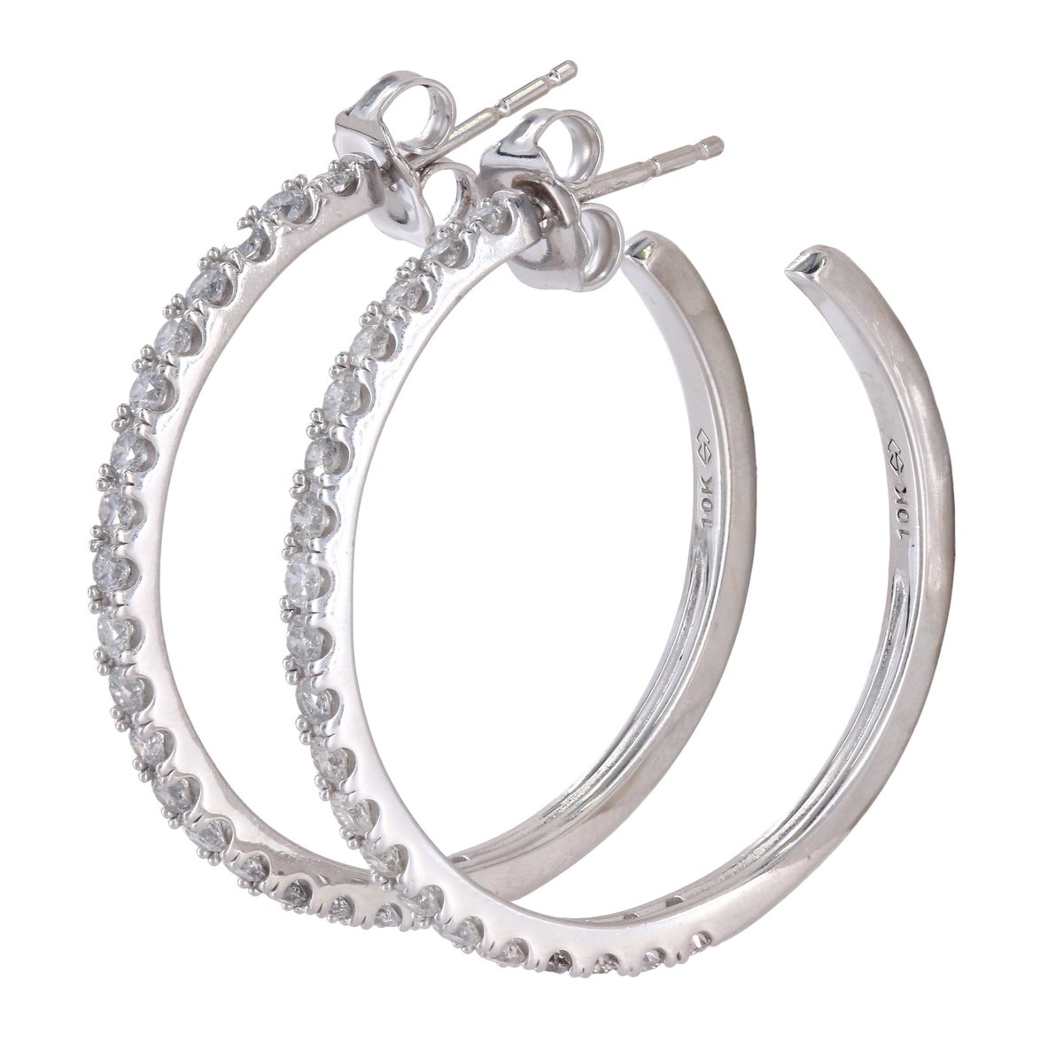 777Jewelry's tweet photo. 💎With a total carat weight of 1.20Ctw, these classic hoops are perfect for any occasion, catching the light beautifully wherever you go. 🌟

💰 Price: $999.99
📦 Free shipping within the USA!
🌍 International shipping available!
#FineJewelry #JewelryLovers #777jewelry https://t.co/WJcNPN0kit