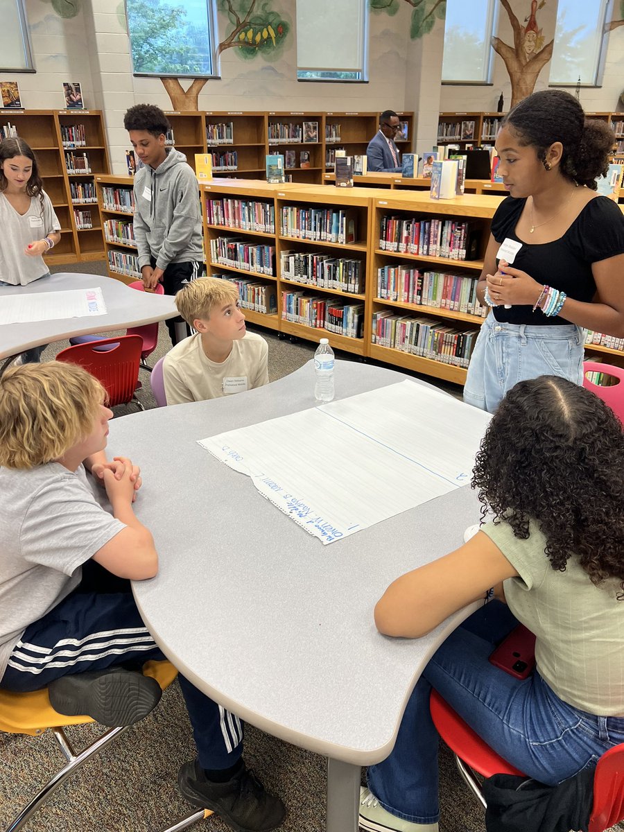 AGHoulihan's tweet image. Our 1st @UCPSNC Middle School Advisory Council Meeting was phenomenal today! Thank you to these awesome student leaders who engaged in a great discussion about all things safety across #TeamUCPS! #BeTheBest @UMatterinUCPS 👏💯