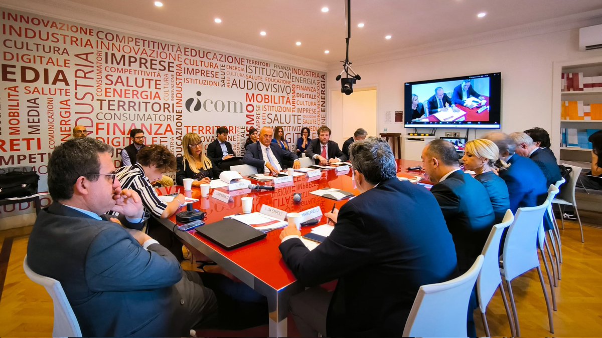 I-Com (@icompetitivita) on Twitter photo 📢 “#Regolazione dei #mercati #digitali: quale coordinamento tra regole e regolatori?”
Ne parliamo al tavolo rosso 📍 I-Com con <a href="/7A_Man/">Antonio Manganelli</a> (<a href="/unisiena/">Università di Siena</a>), <a href="/RoccoPanettaIT/">Rocco Panetta</a> (<a href="/PanettaLawFirm/">PANETTA</a>) e numerosi altri ospiti 👇 📢 “#Regolazione dei #mercati #digitali: quale coordinamento tra regole e regolatori?”
Ne parliamo al tavolo rosso 📍 I-Com con <a href="/7A_Man/">Antonio Manganelli</a> (<a href="/unisiena/">Università di Siena</a>), <a href="/RoccoPanettaIT/">Rocco Panetta</a> (<a href="/PanettaLawFirm/">PANETTA</a>) e numerosi altri ospiti 👇