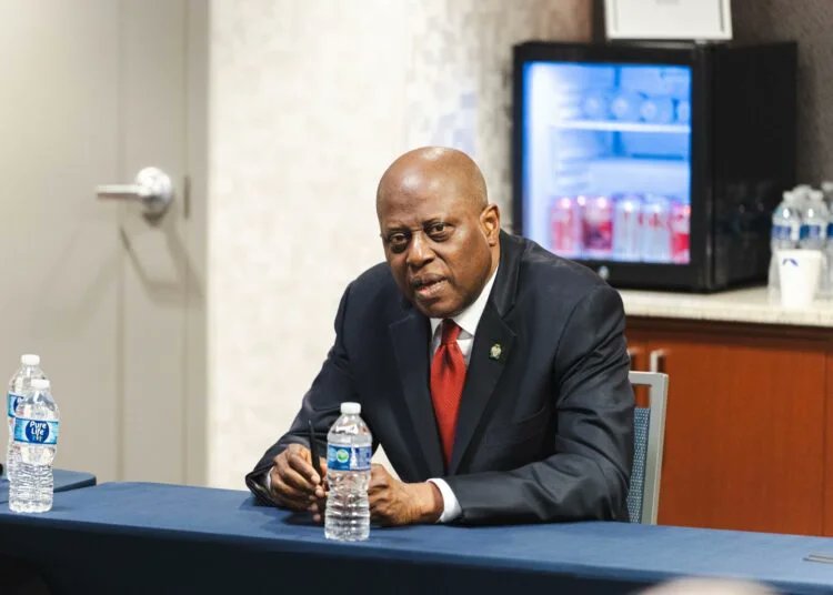 Nigeria: CBN Raises Interest Rate to 27.25% Amid Economic Struggles
-
The Central Bank of Nigeria (CBN) Monetary Policy Committee voted to further raise the interest rate by 50 basis points to 27.25%.
-
Read Story: publicsectormag.net/2024/09/26/nig…
-
-
#cenbankofnigeria