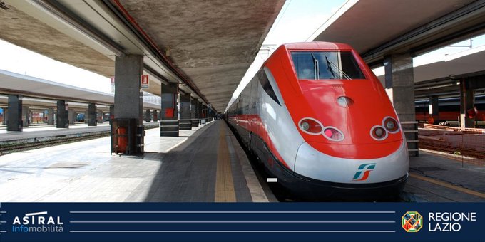 astralmobilita's tweet image. 🔴🚆🚄 Nodo di #Roma 

circolazione rallentata per un nuovo malfunzionamento della linea a #RomaTermini

⚠ 🕓 I treni Alta Velocità possono registrare un maggior tempo di percorrenza fino a 20 minuti

#pendolariLAZ