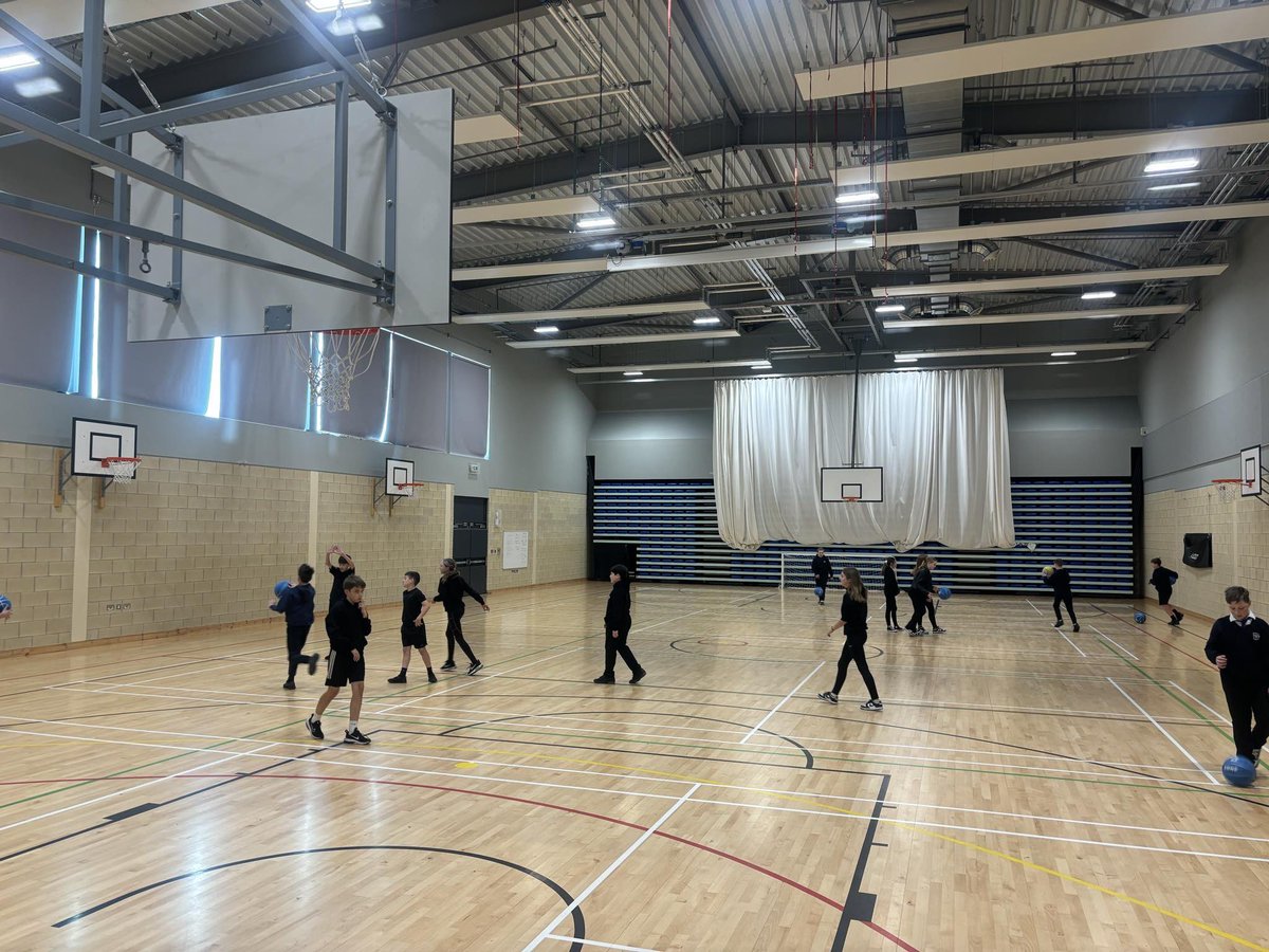 AlnessAcademyPE's tweet photo. Basketball Club 

Amazing to see so many pupils enjoying basketball club with Mr Honour! Come along to shoot some hoops.🏀

🕰️ - Thursday Lunch 
📍 - Games Hall https://t.co/Ip3S89QBzl