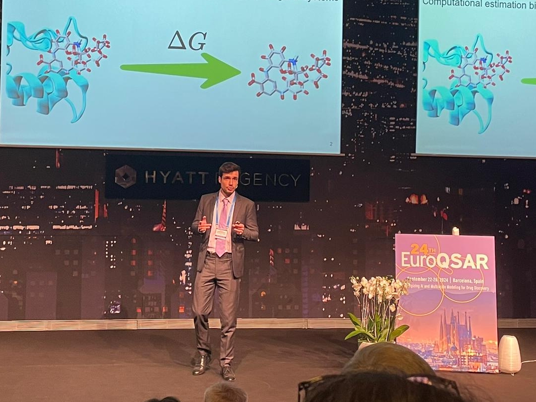 M_Karrenbrock's tweet photo. Yesterday I gave a talk at EuroQSAR 2024 titled "Accurate estimation of binding free energies on challenging protein-ligand complexes" based on these two publications:

https://t.co/fZgwv9UboR

https://t.co/2Cm0M7OJ8l

#EuroQSAR #EuroQSAR24 #compchem https://t.co/97eovUEcAm