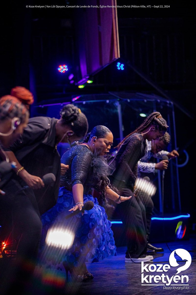 Barbaracassa's tweet image. Son w favè pou mwen 
Pou mwen adore W 🙌🏾
#pwomèspam