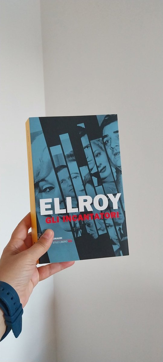 CasulaGiuliana's tweet photo. Libri arretrati.
#GliIncantatori.
Sorry Mr #Ellroy.
Maestro del noir losangelino.
Los Angeles, sempre.
Marylin Monroe.
Detective corrotti, ricatti e droga.
Freddy Otash.
Grazie @reppomanuno https://t.co/5yuE6qNaVT