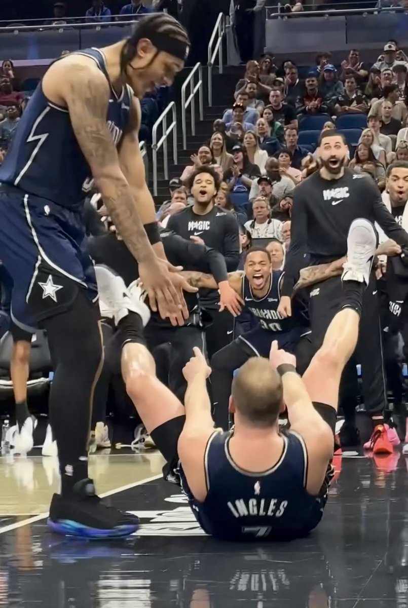 Bxnchero's tweet image. 11 DAYS UNTIL MAGIC BASKETBALL IS OFFICIALLY BACK❗️