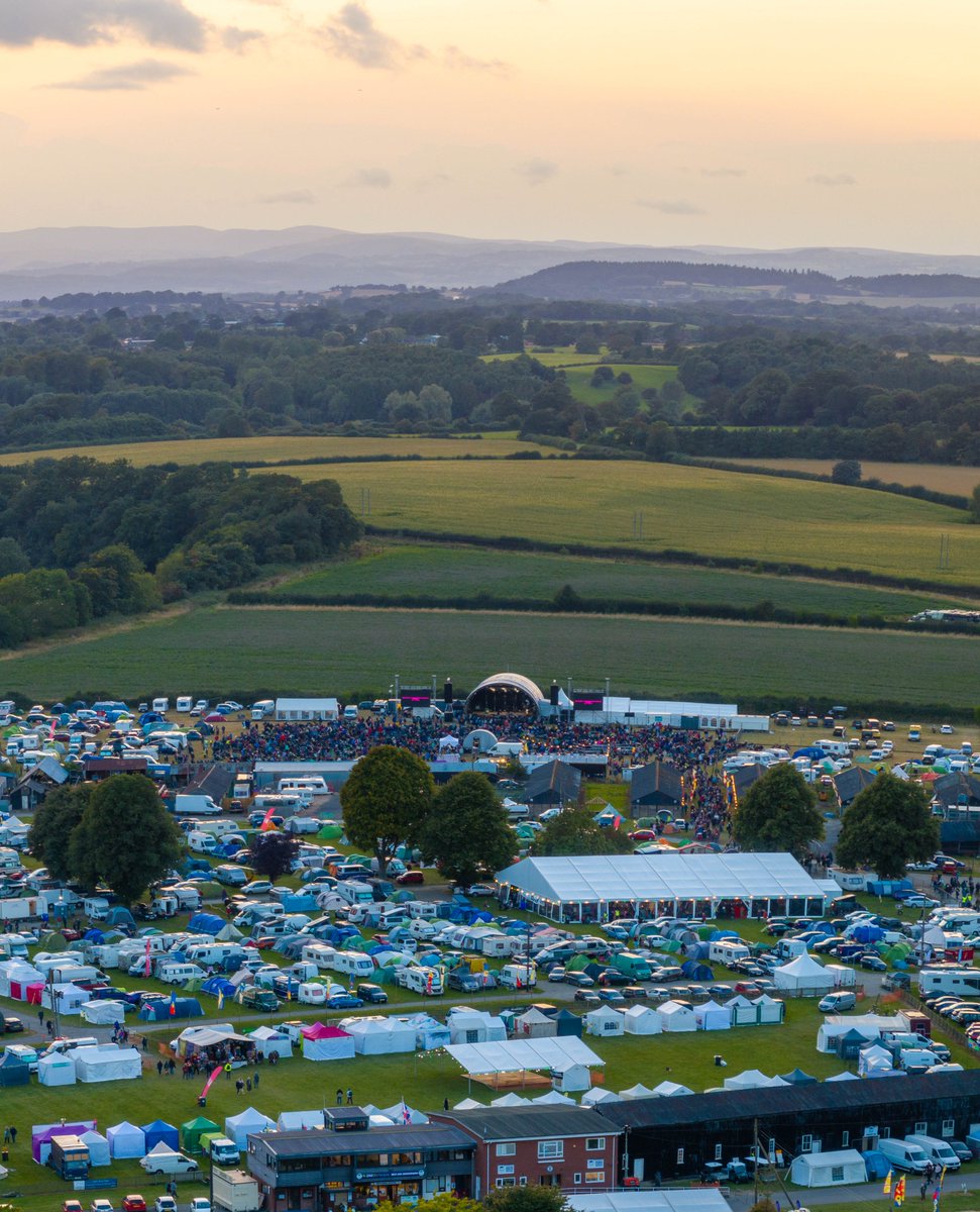 Shrewsbury Folk Festival (@shrewsburyfolk) on Twitter photo Our Severn stage perfectly framed by the hills π.
Photo: <a href="/vsdronerangers/">Virtual Shropshire Drone Rangers</a> Our Severn stage perfectly framed by the hills π.
Photo: <a href="/vsdronerangers/">Virtual Shropshire Drone Rangers</a>