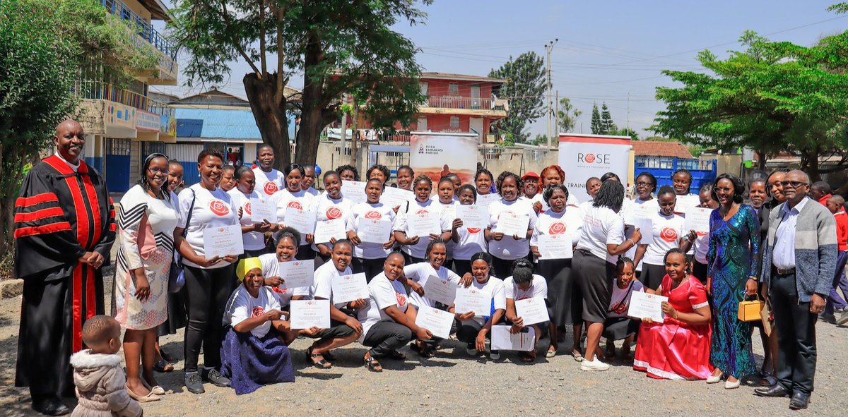 RoseWomensFund's tweet photo. ROSE just Graduated over 900 Women in 6 months🤯 - an Organization Record! Click here to read about the astounding projects ROSE is hosting in 2024 in our September Update. #ROSEWomensFoundation #Nonprofit #Charity #HelpOthers #EndPoverty - https://t.co/bqYnmK5gHU https://t.co/eHs5ZqmVVi