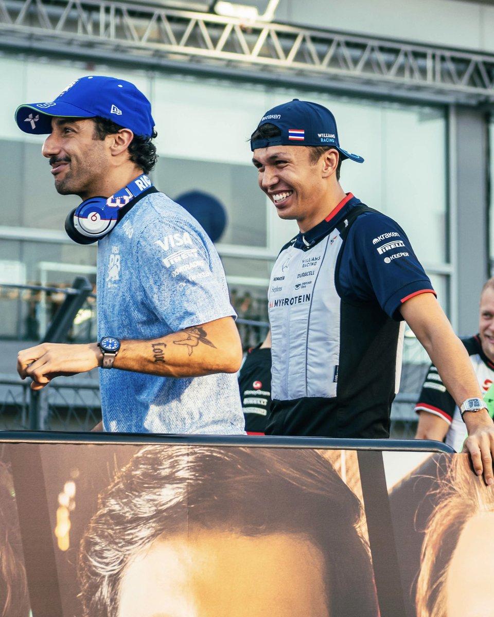WilliamsRacing's tweet photo. The grid won’t be the same without you @danielricciardo 🫶🍯 https://t.co/z5HJQjCT2C