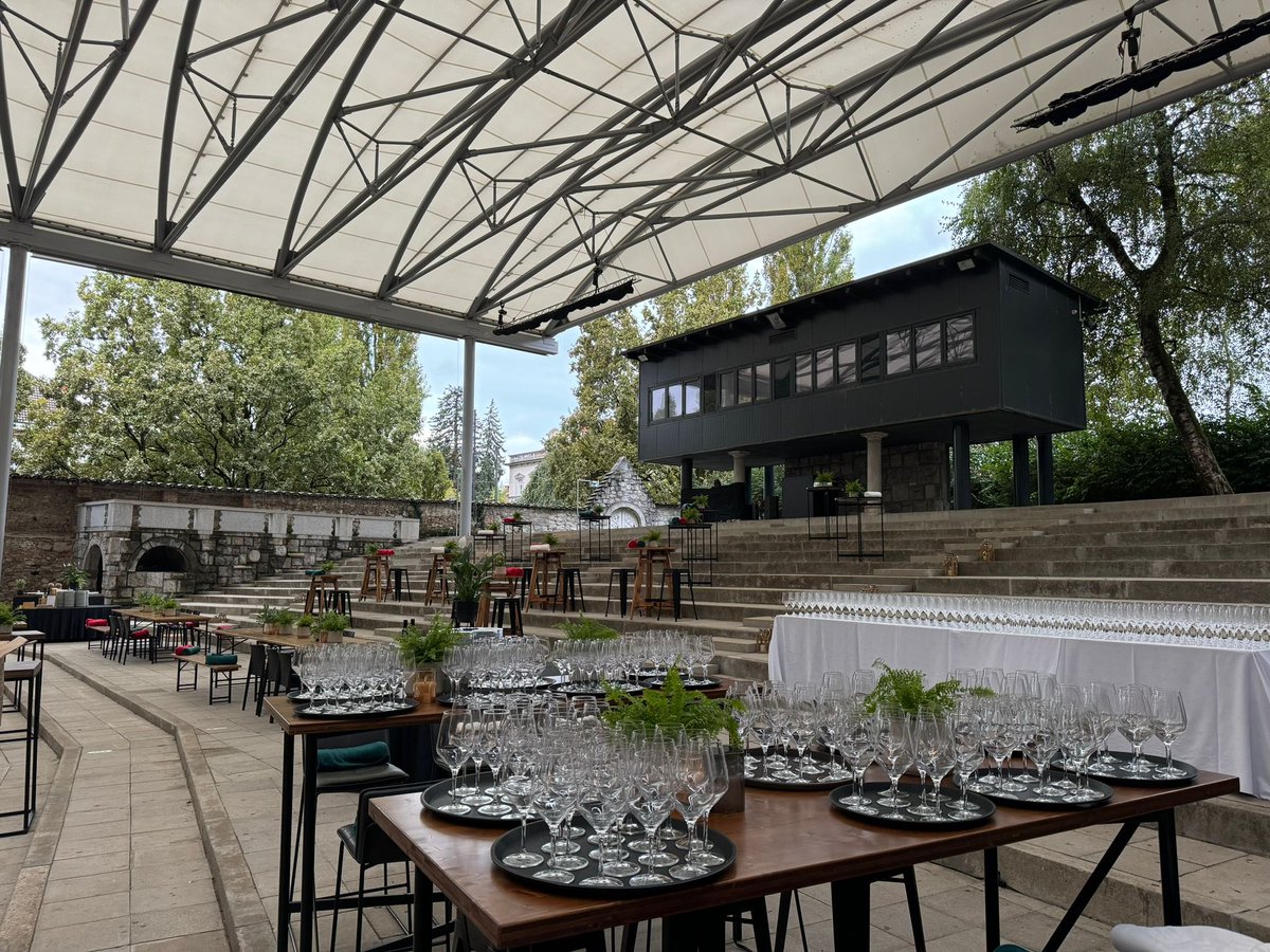 ECREA_eu's tweet image. ECREA2024 #ECC10 Ljubljana conference party is almost ready! Meet us at 20:00 at Križanke in the city centre and check the weather forecast for the evening! #Ljubljana It looks like it's going to rain but that won't stop us having a great time!