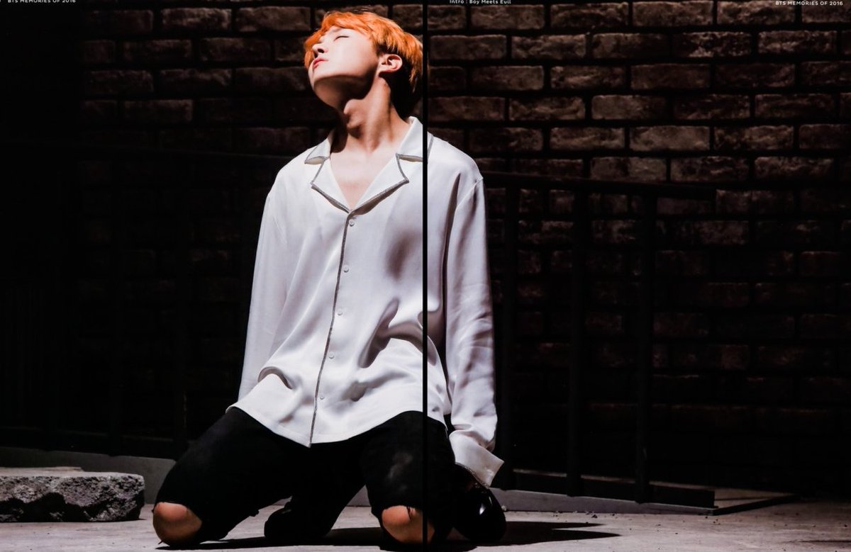 ColombiaJhope's tweet photo. Van  8 years desde que 'boy meets evil' fue lanzado 
Celebremos juntos esta obra de arte.
#제이홉_BoyMeetsEvil_8주년축하해 #jhope_BME_레전드의시작 #8YearsWithBME #BME8thAnniversaryDANCE 
LEGEND J-HOPE https://t.co/OVj39ACpxv