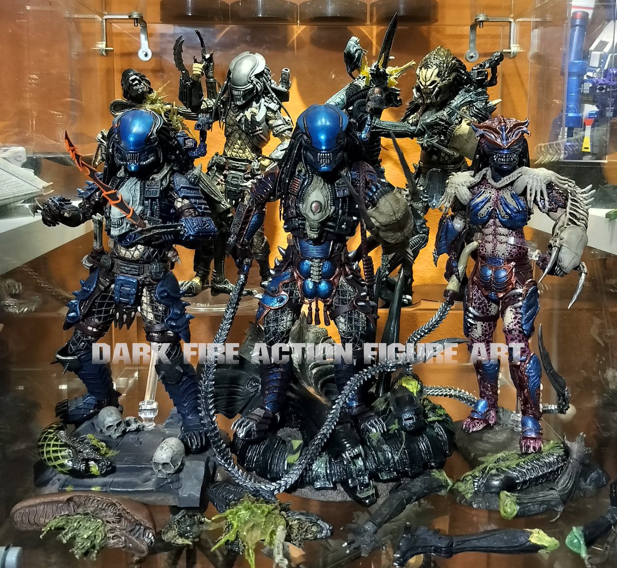 YautjaDrak's tweet photo. The Serpent Hunter Predator Shelf/Shrine.

#Predator #Predators #Prey #AVP #AlienvsPredator #AliensvsPredator #Alien #Aliens #neca #necatoys #actionfigure #actionfigurephotography #toyphotography #toyphotos https://t.co/yRH85Xvg2F