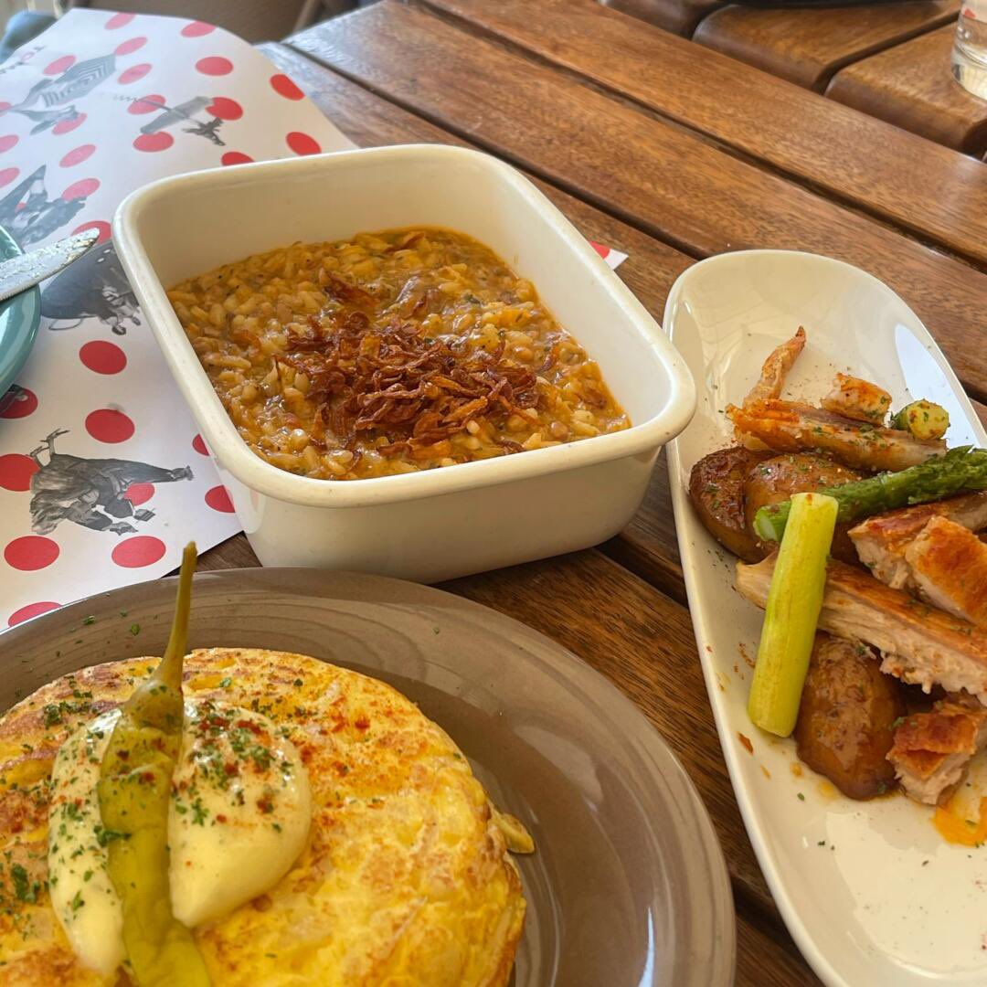 aiyla35's tweet photo. #happytymmy #thursdaymood 🤎😋 https://t.co/JAkL34MFOS