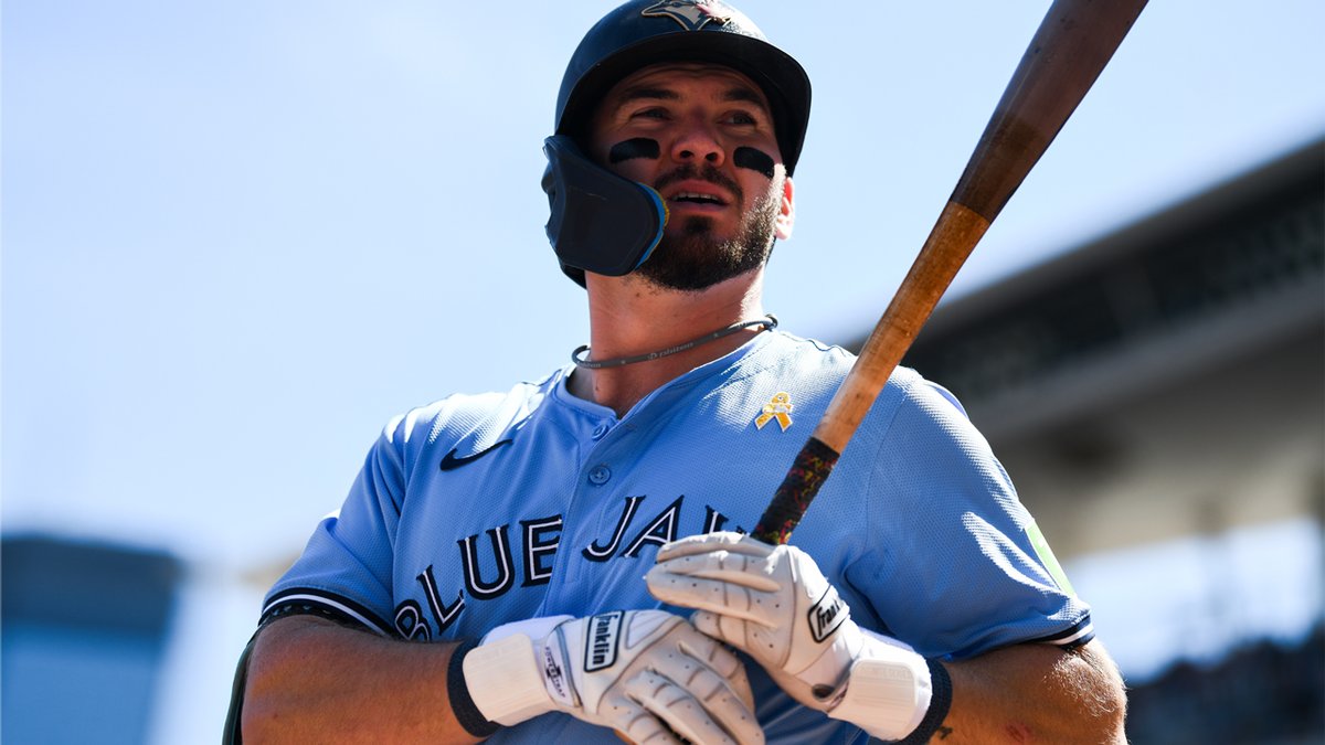 Blue Jays rookie Spencer Horwitz dealt with severe panic attacks when he was in college. 

The episodes could've pushed him out of baseball, but he chose to "jump in with both feet" and learn how to prioritize his mental health. 

My feature:

sportsnet.ca/mlb/longform/w…