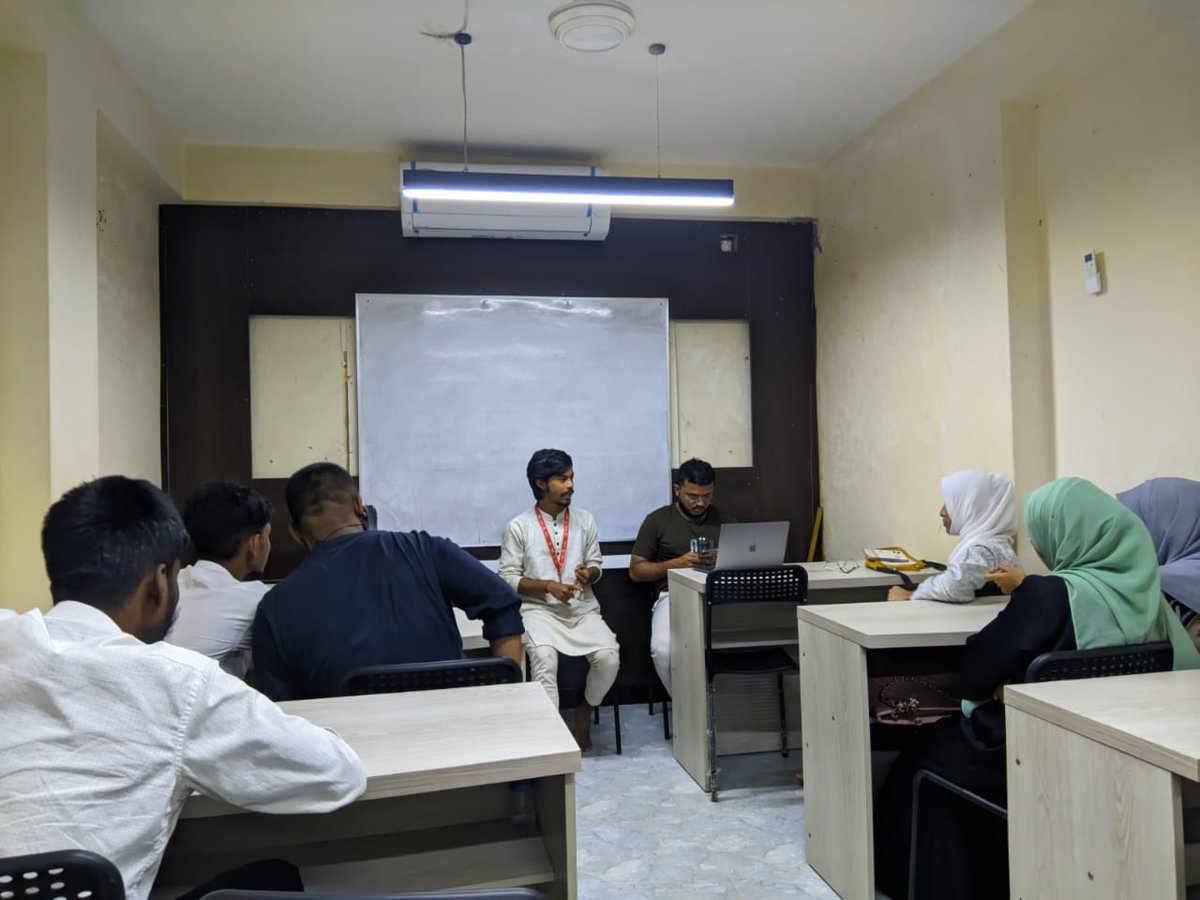 HamidKysar's tweet photo. Its always my pleasure to work with youths. After long time, I met our Sexual Reproductive Health team at #YASID today. Those volunteers were trained by LETS on reproductive health. They are so excited to start teaching reproductive health education to their own community people. https://t.co/iRfHQSFcNI