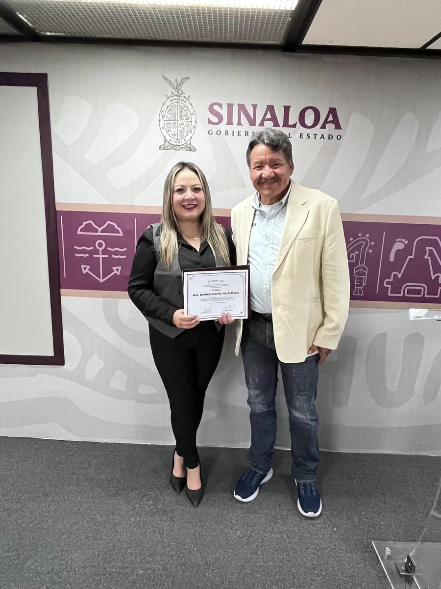 RodolfoMonrealA's tweet image. El día de hoy, la M.C. Daniela Karely Noris Parra nos ofreció la conferencia titulada: “Liderazgo Efectivo: Las claves para un servicio de excelencia”, donde tuvimos la oportunidad de desarrollar una mayor conciencia de transformación personal y profesional. #DTyPE #Sinaloa