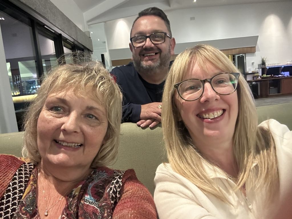 GSHPAssociation's tweet image. Stephen, Andrea, and Rebecca are up early getting ready for today’s GSHPA conference. Excited to welcome Tara Deshpande, Deputy Director at DESNZ, for her keynote speech!

#GSHPAConference #GroundSource #Sustainability #EnergyEfficiency #HeatPumps #HeatPumpweek