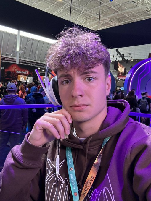 Clix Updates tweet media