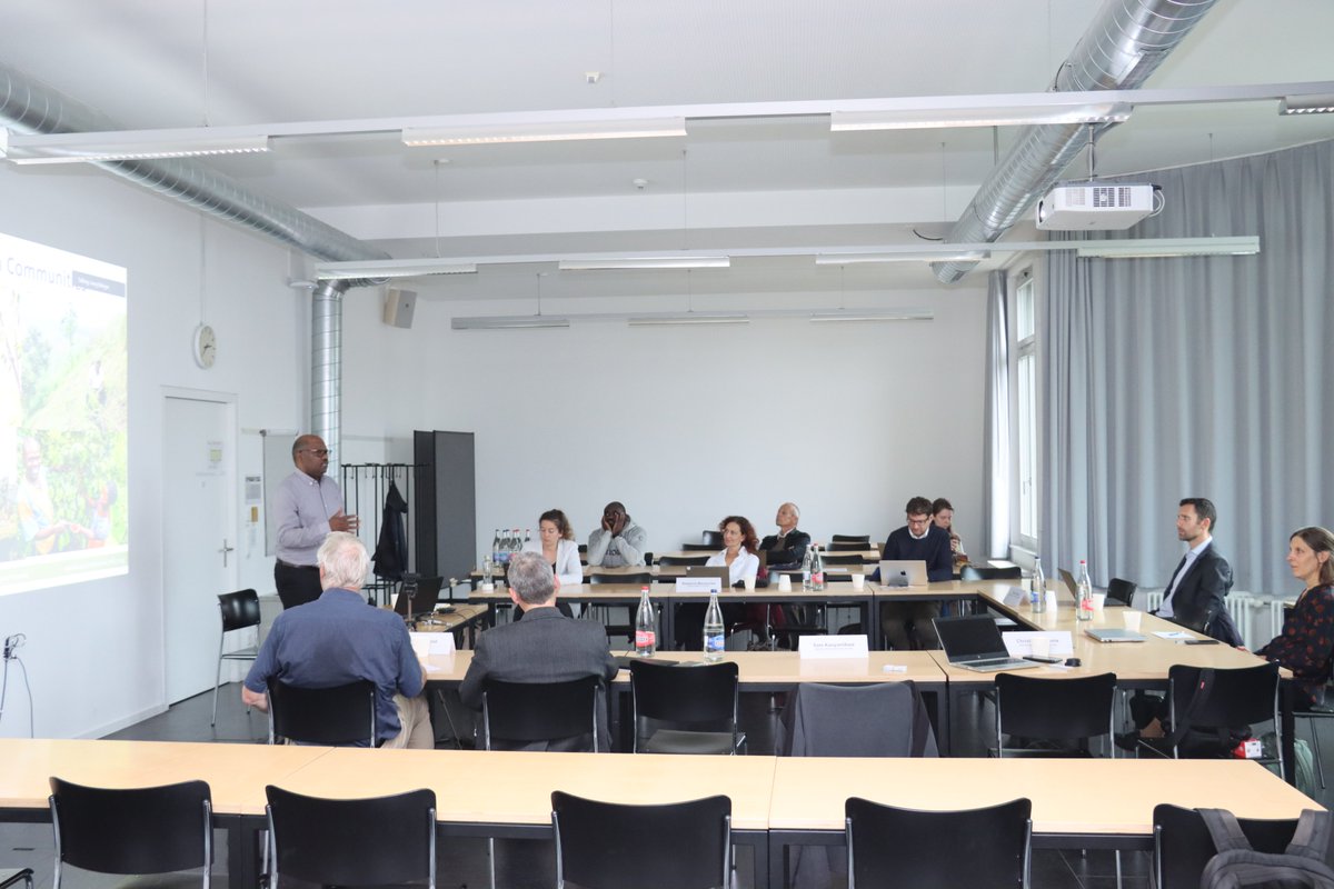 ARCOSNetwork's tweet photo. Today, at the University of Bern , ARCOS' CEO presented in a workshop titled "Building Resilience to Climate Change Through Mountain Nature-Based Community Enterprises in Africa". The event brought together scholars &amp; funding organizations to share concrete experiences. https://t.co/GOjVKWxIoR