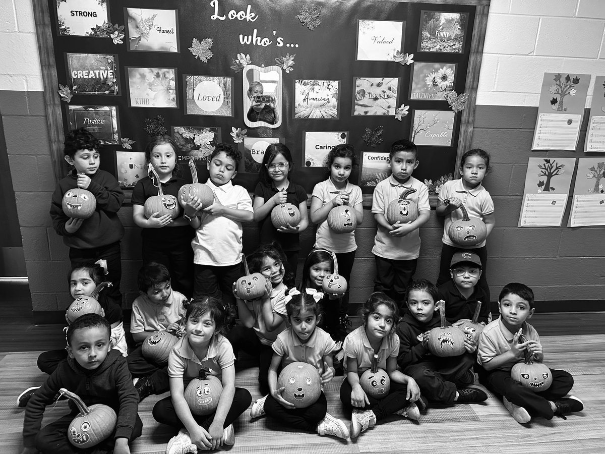 PGarciaMaddock's tweet photo. These SEL pumpkin decorating stickers brought character to our farm picked pumpkins after today’s trip!!
#BSD111 #marvelousmaddock #Burbank111 #kindergarten https://t.co/AUlfu6QCWW