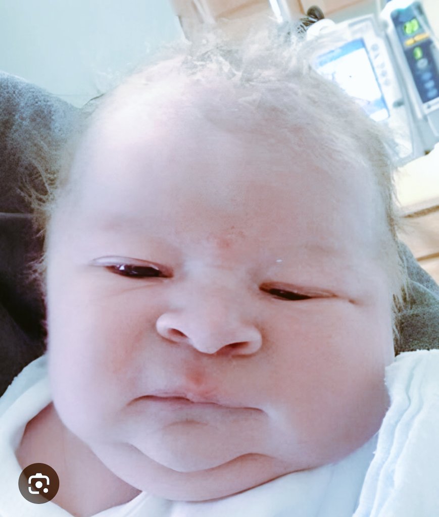 Vilborgqueef661's tweet photo. Ka hadde du gjort hvist du fikk ein kid og den såg litt sånn rar ut? #WinGalaxyS23FE https://t.co/804g7sfeWq