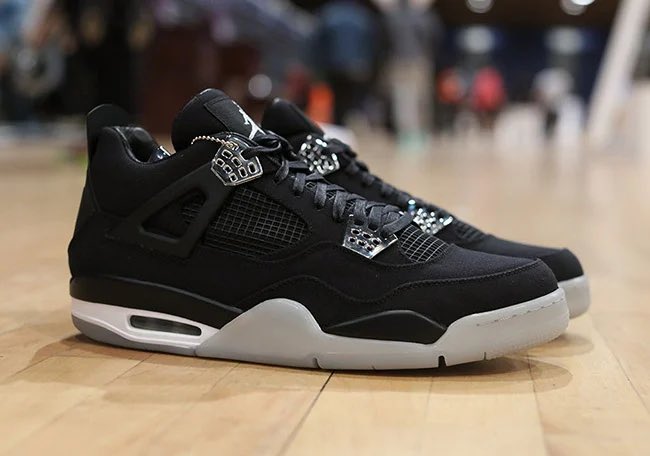 ptrixkicks's tweet photo. I don’t have, but the Eminem Carhartt 4s @SoleRetriever #SoleRetriever https://t.co/h4EdncmoOB