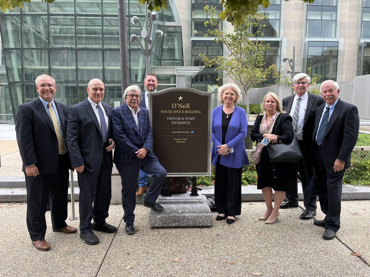 Great day of Hill &amp; <a href="/TheJusticeDept/">U.S. Department of Justice</a> visits today for the entire CFSO Board.  Glad to be joined by <a href="/ascld_/">ASCLD</a>  President Scott Ford! Constantly advocating for forensic science practitioners, labs, &amp; MEC offices.