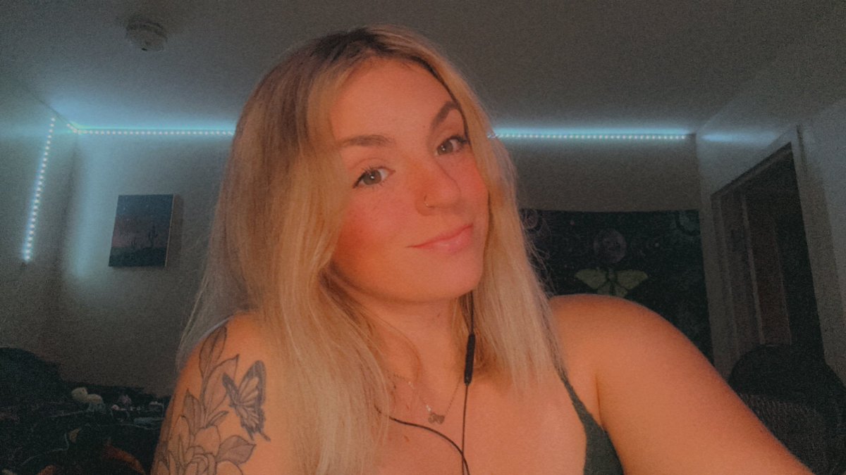 Sterling_Haze's tweet image. Hurricane Helene who? Who cares we going live on @KickStreaming  anyways!! Come say hi :)

Creator for : @Hostile_Actions 

kick.com/sterlinghaze