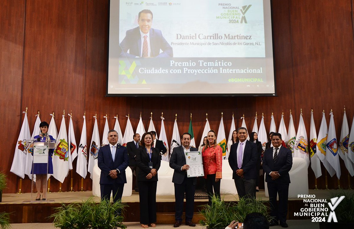 PremioBGM's tweet photo. Alcalde de @GobSanNicolas, Daniel Carrillo @daniel_carrillo, es galardonado con el <Premio Nacional Temático Ciudades con Proyección Internacional>

Se reconoce su gestión y eficiencia e innovación en el Proyecto <Estrategia Municipal para la Acción Climática> https://t.co/4lRMkwjG3S