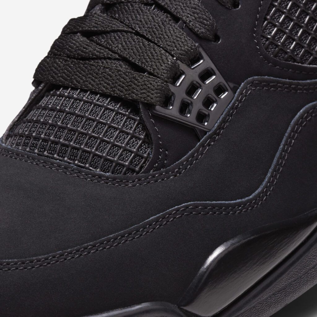 JustFreshKicks's tweet photo. The Air Jordan 4 "Black Cat" is set to return in 2025 🐈‍⬛ https://t.co/UNOg0ktswU https://t.co/AvI0BxHd04