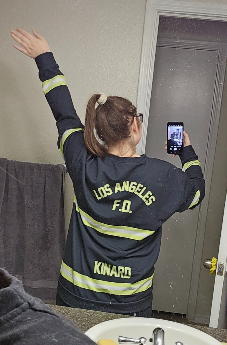 ready for the 911 s8 premiere!! and of course, so excited for the return of the man himself, tommy kinard!! #911onABC <a href="/LouFerrignoJr/">Lou Ferrigno Jr.</a> <a href="/911on/">pulse_911</a>