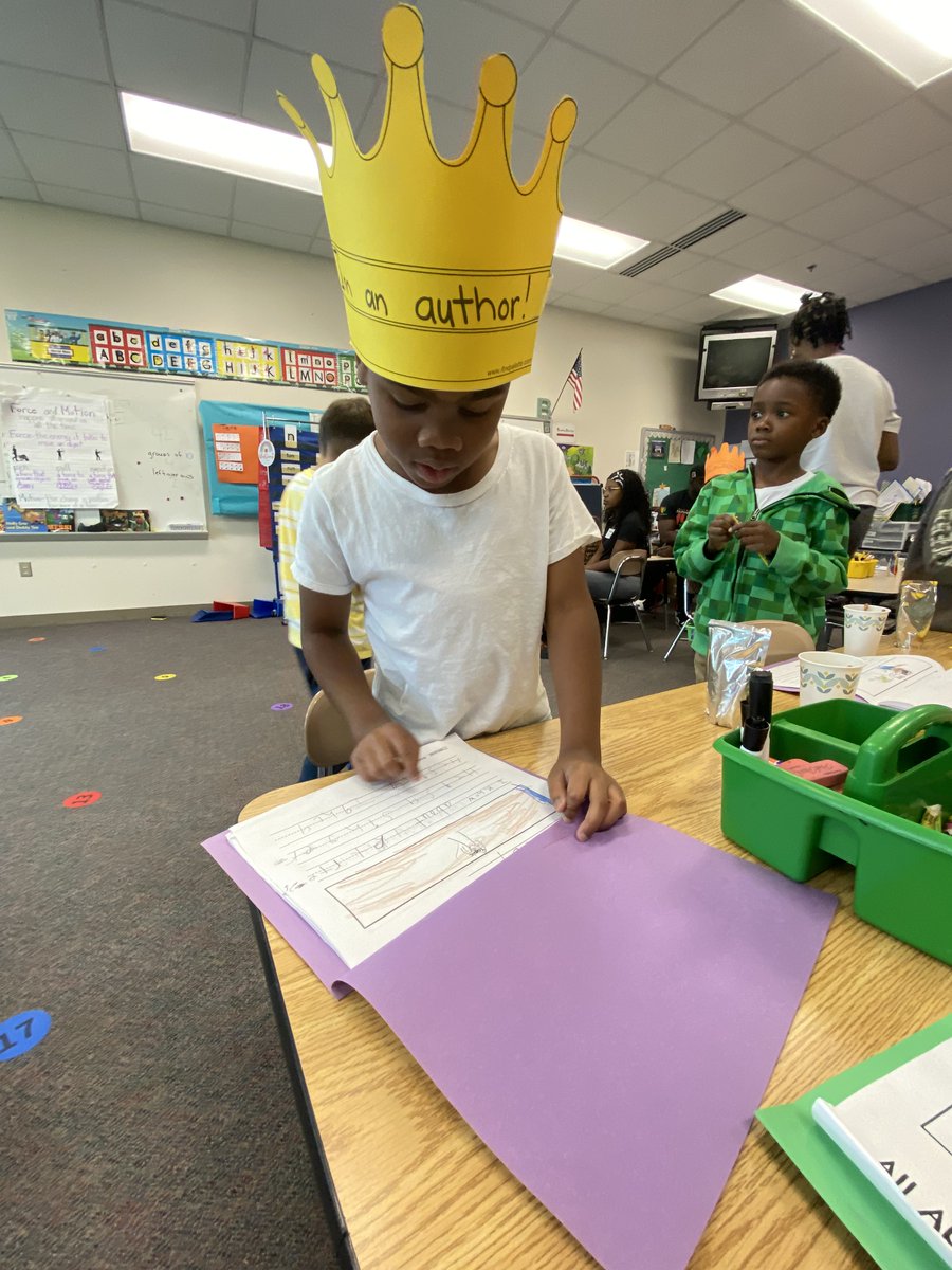 BrierCreekES's tweet photo. First Graders in Ms. Bailey's class celebrated their work as authors today!! We are incredibly proud of her students who worked hard at creating their very own stories, keep up the good work!
#YoungAuthors #CelebratingCreativity #AuthorInTheMaking https://t.co/XOtSDY0tDp