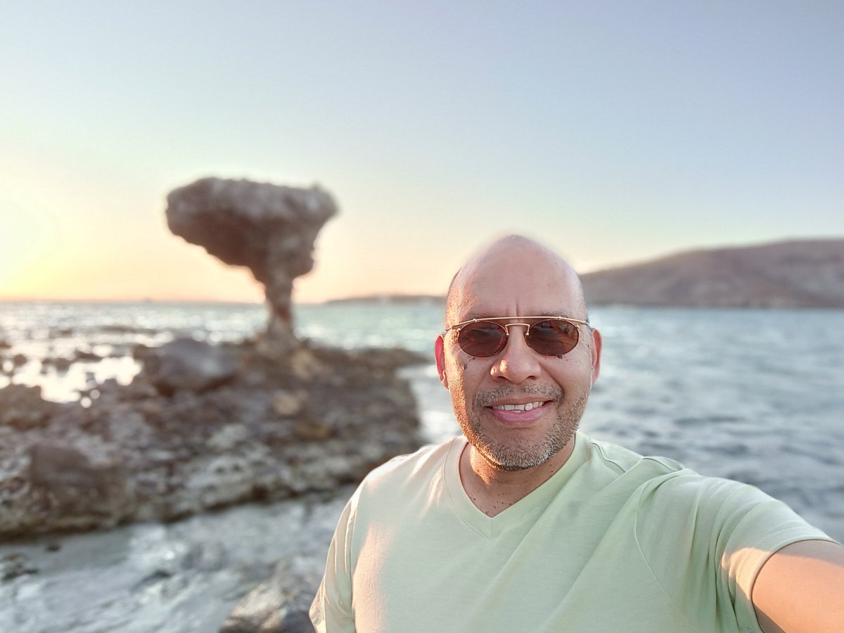 Miguel_Alan's tweet photo. Hace una semana en #LaPazBCS !! 😎🤩
#VisitaBajaSur #Atardecer #ConoceMéxico 
@LivingAndTravel @trip_in_mexico @VisitMex @PlayasYPueblos https://t.co/U3raCCHeNR