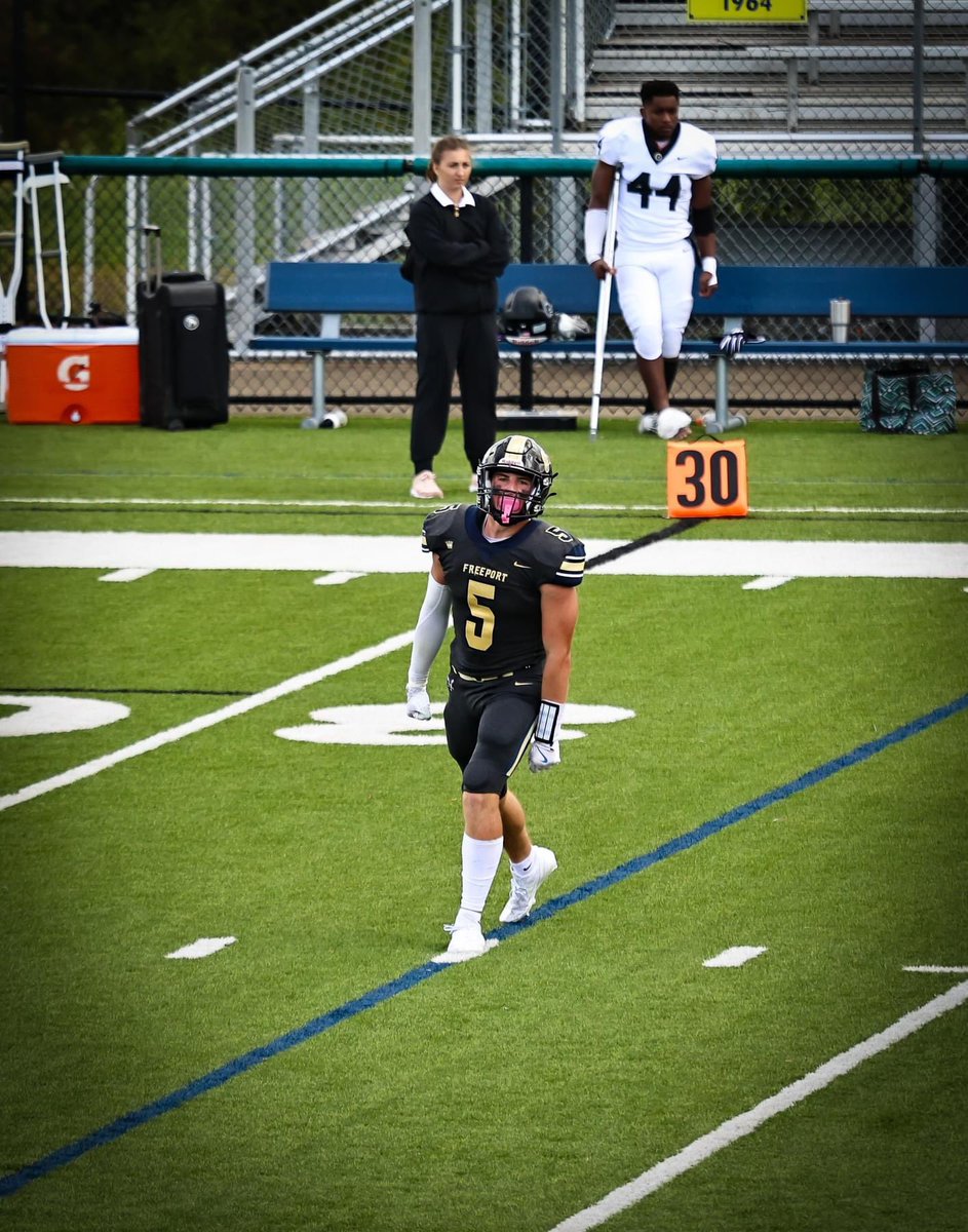 Sean Selinger (@sean_selinger) on Twitter photo Mid season highlights
57 tackles
2 TFL
1 PBU
8 receptions
227 yards
1 touchdown
<a href="/AveryHawkins/">Avery Hawkins</a> <a href="/wpialsportsnews/">WPIAL Sportsmen</a> @PRZPAvic <a href="/WPIAL_Insider/">WPIAL Insider</a> <a href="/Cover3_ATH/">Cover Three Athletics</a>
hudl.com/v/2QDi7h Mid season highlights
57 tackles
2 TFL
1 PBU
8 receptions
227 yards
1 touchdown
<a href="/AveryHawkins/">Avery Hawkins</a> <a href="/wpialsportsnews/">WPIAL Sportsmen</a> @PRZPAvic <a href="/WPIAL_Insider/">WPIAL Insider</a> <a href="/Cover3_ATH/">Cover Three Athletics</a>
hudl.com/v/2QDi7h
