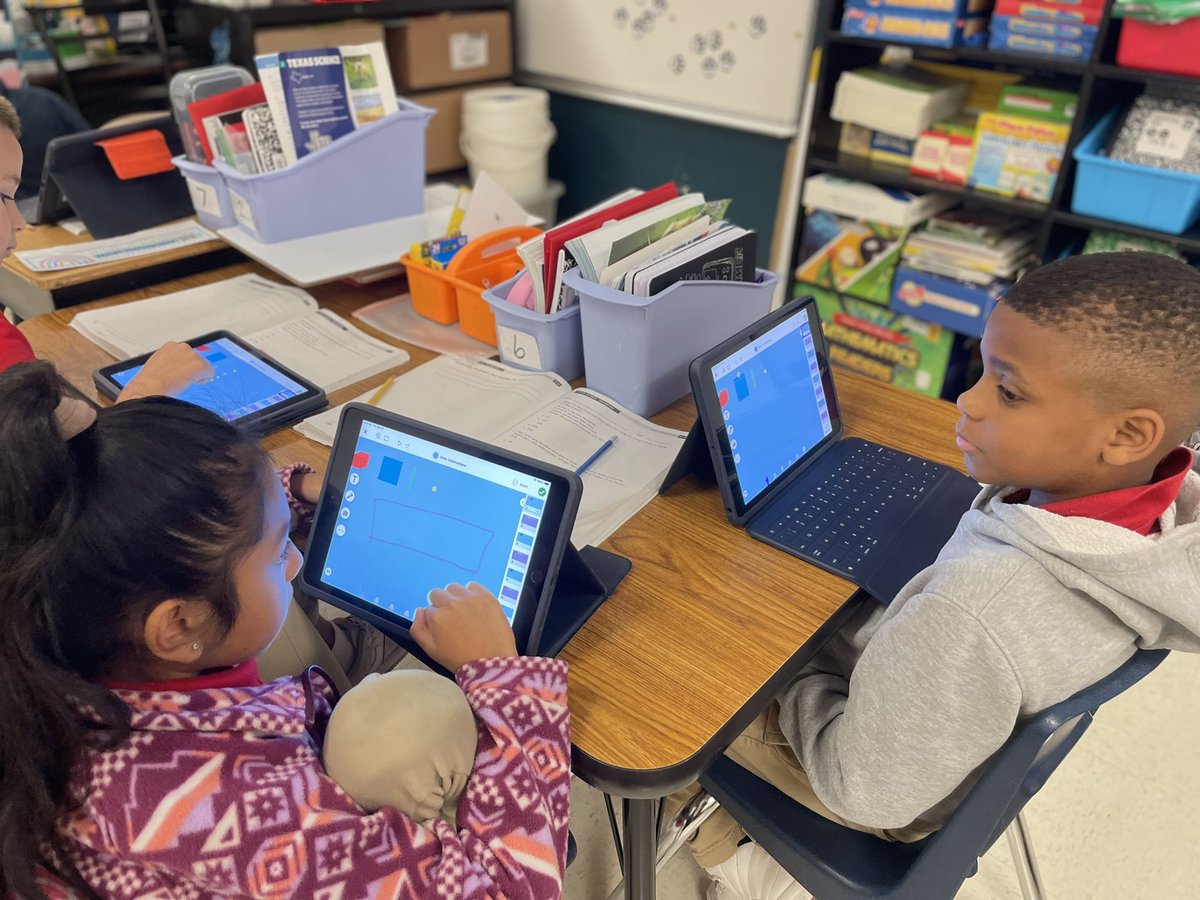 tkstramb's tweet photo. Math walks were great this week! Lots of concrete and representational manipulatives being used @Ethridge_Bobcat #GISDMathCounts #GISDunmatched https://t.co/3MjV6KW0dl