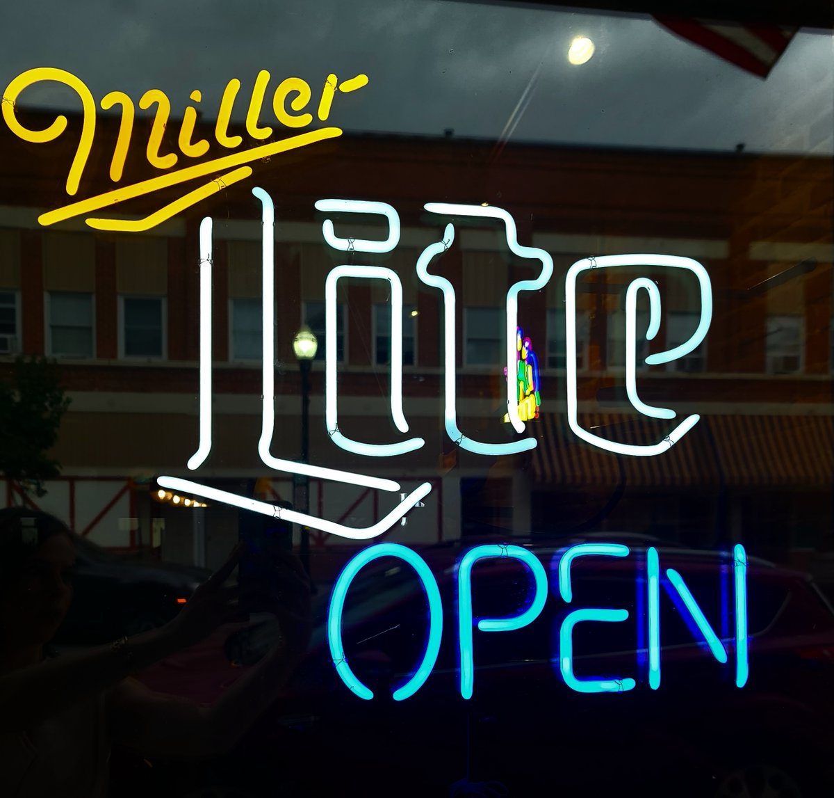 RegalBeagleAda's tweet photo. 🚨🚨 THIS IS NOT A DRILL 🚨🚨
We're open today until 12 🍻 https://t.co/QSxNMUA8W8