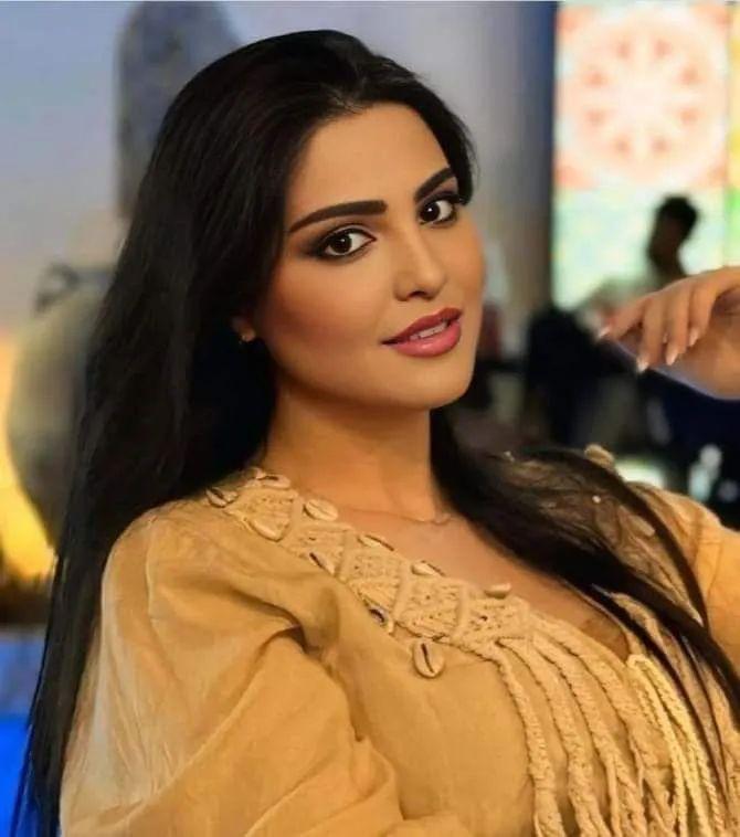 من جهة اتصالك 👤.... 
&amp;
أرسلت إليك يارا طلب صداقه 👤

تاكيد//الغاء
ارسل اسمك ورقم جوالك خاص 
متصل الآن 🟢