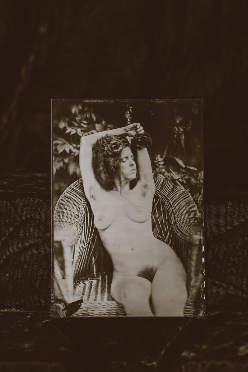 CorwinPrescott's tweet photo. I haven’t shot a wet plate in 6 years, I wonder if it is like riding a bike 😅

@xkelseydylan https://t.co/xSTJgk5iC0
