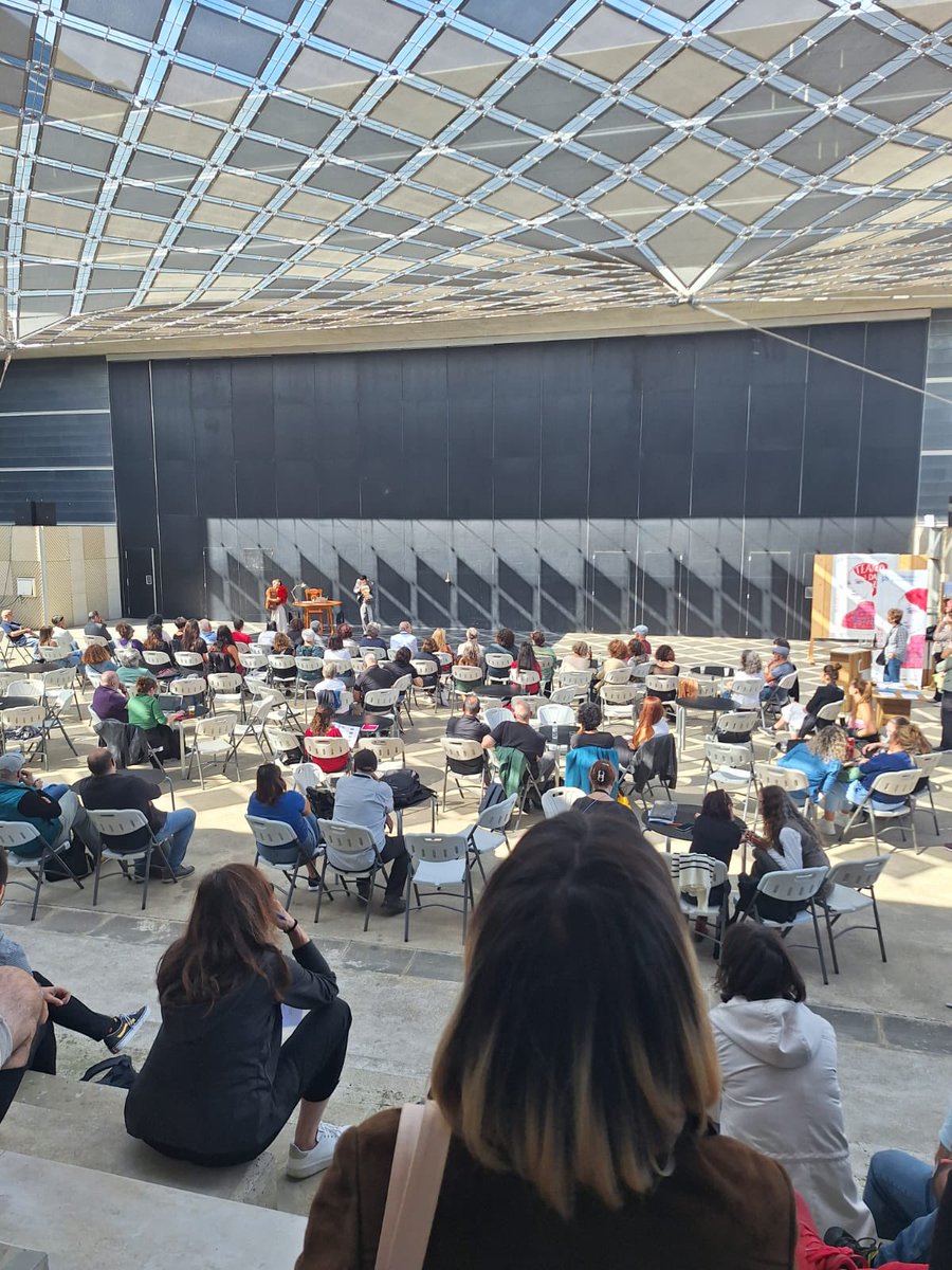 🧳 Aquesta setmana hem estat a la Fira de Teatre i Dansa de Huesca, hem anat a treballar per portar la nostra companyia on es cou el teatre, però també hem gaudit molt de grans propostes d'arts escèniques, formacions, trobades i molt més! 

🙌 <a href="/FeriaHuesca/">Feria Teatro y Danza de Huesca</a>